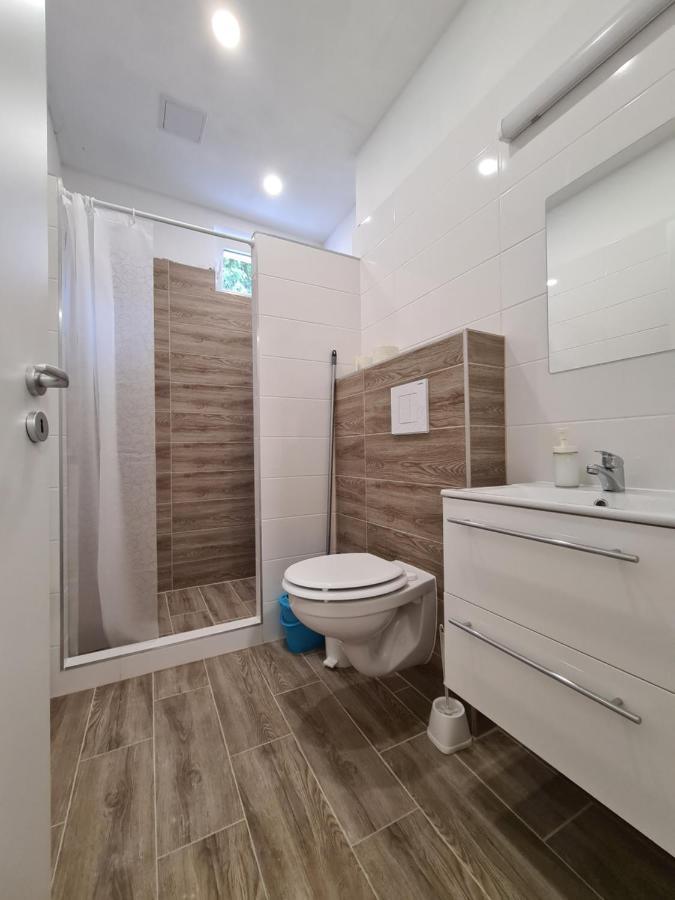Oet Fenyo Apartmanhaz شيوفوك المظهر الخارجي الصورة