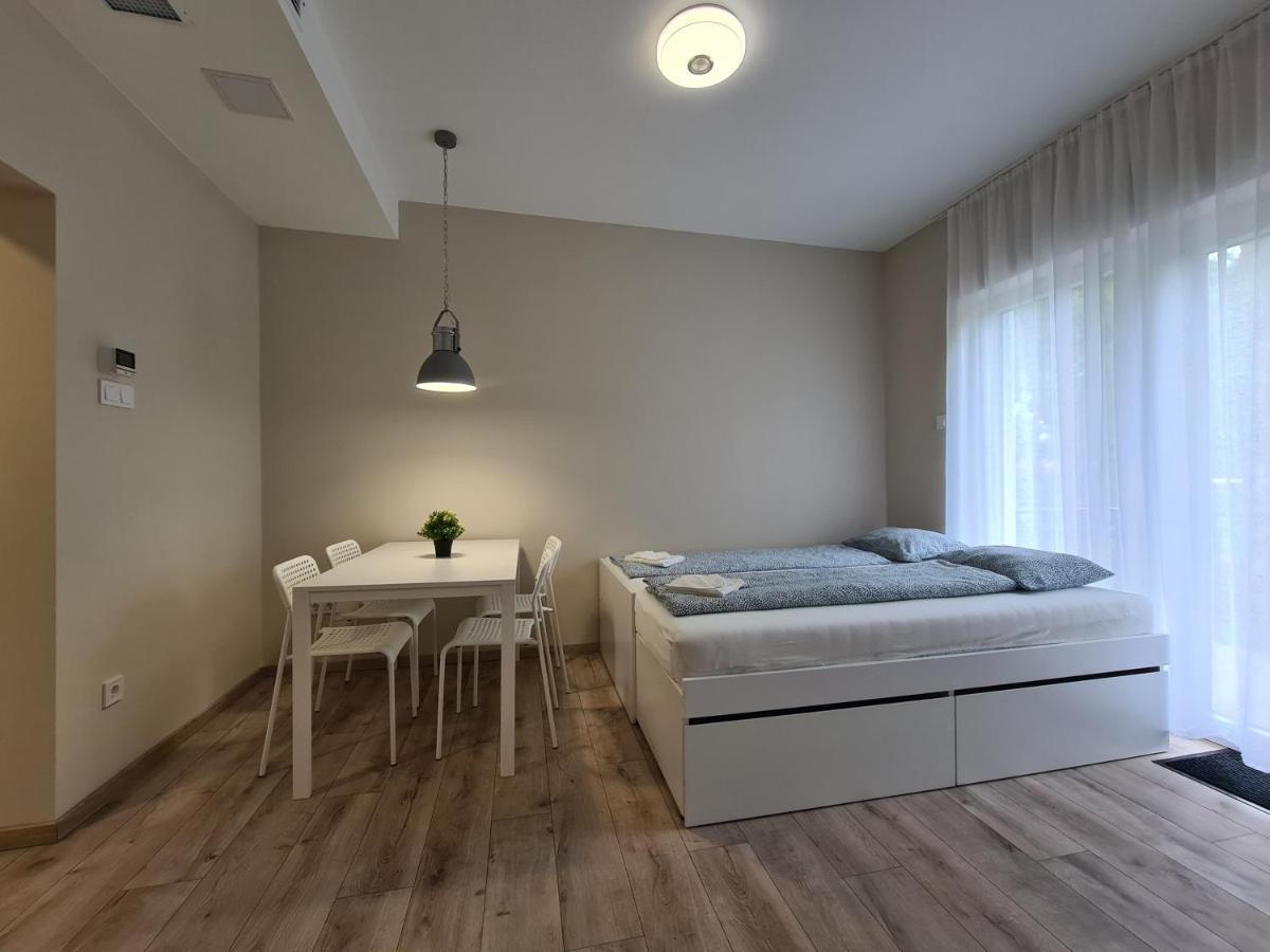 Oet Fenyo Apartmanhaz شيوفوك المظهر الخارجي الصورة