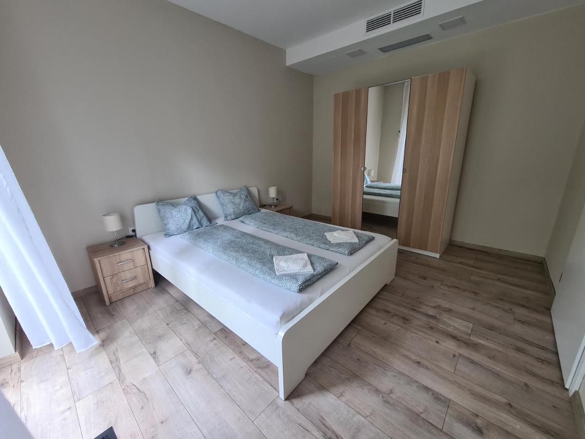 Oet Fenyo Apartmanhaz شيوفوك المظهر الخارجي الصورة