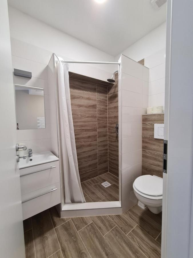 Oet Fenyo Apartmanhaz شيوفوك المظهر الخارجي الصورة