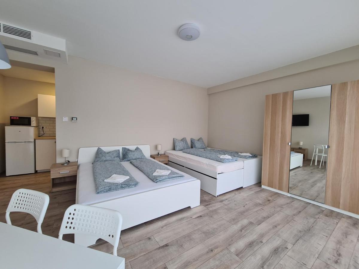 Oet Fenyo Apartmanhaz شيوفوك المظهر الخارجي الصورة