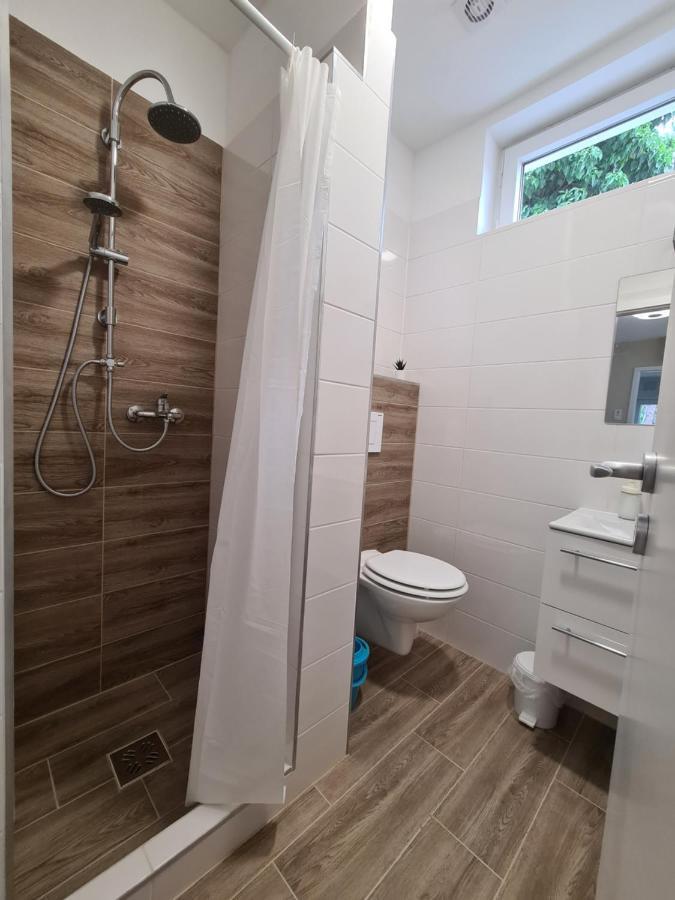 Oet Fenyo Apartmanhaz شيوفوك المظهر الخارجي الصورة