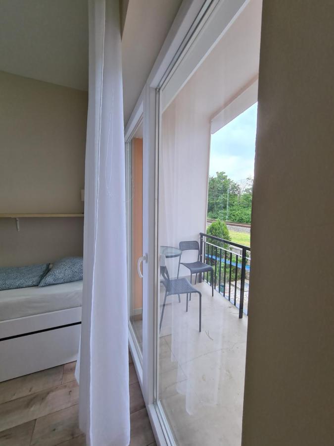 Oet Fenyo Apartmanhaz شيوفوك المظهر الخارجي الصورة